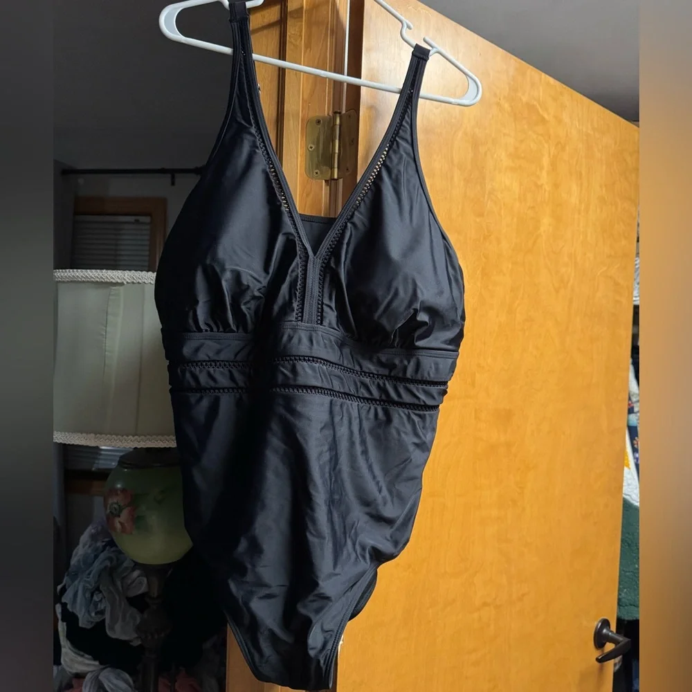 3X one piece black swimsuit - Picture 1 of 3